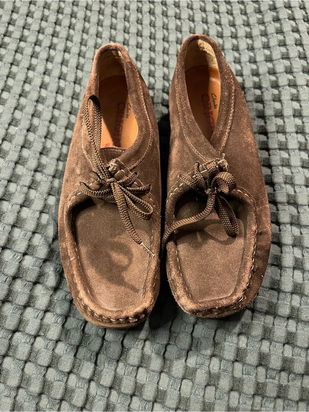 Clarks Women’s Dark Brown Suede Chukka Wallabee Lace Boots